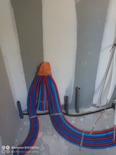 Passage des gaines avant dalle, Bollène, S.E.B. Sanitaire Electricité du Bâtiment