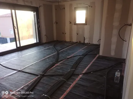 En cours de réalisation d'une installation électrique d'une maison neuve sur Rochegude, Bollène, S.E.B. Sanitaire Electricité du Bâtiment