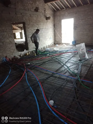 En cours de rénovation électrique et plomberie corps de ferme sur Bollène, Bollène, S.E.B. Sanitaire Electricité du Bâtiment