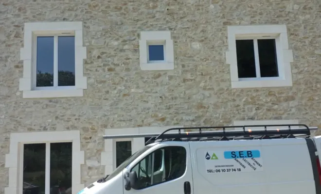 En cours de rénovation électrique et plomberie corps de ferme sur Bollène, Bollène, S.E.B. Sanitaire Electricité du Bâtiment