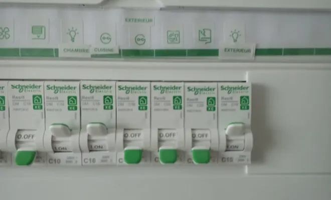 En cours de réalisation d'une installation électrique d'une maison neuve sur Rochegude, Bollène, S.E.B. Sanitaire Electricité du Bâtiment