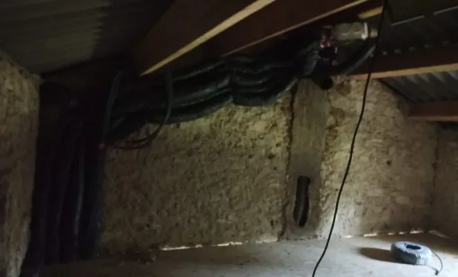 En cours de rénovation électrique et plomberie corps de ferme sur Bollène, Bollène, S.E.B. Sanitaire Electricité du Bâtiment